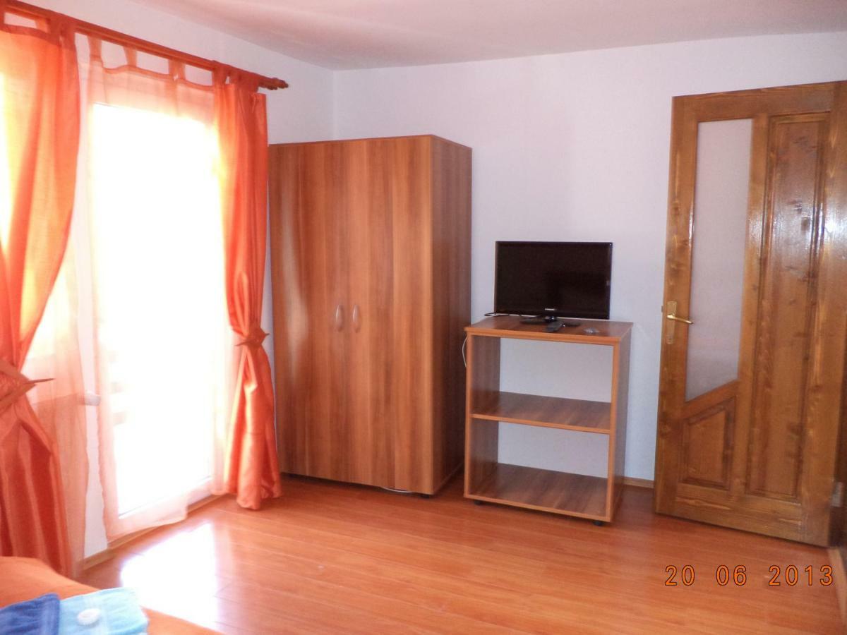 Rîşnov Casa Bellaヴィラ エクステリア 写真